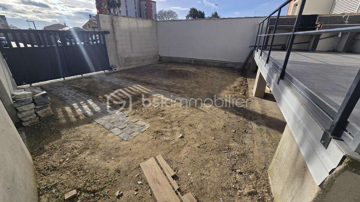 Appartement avec jardin et parking - photo 10