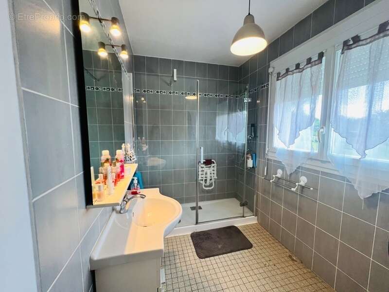 Maison à CHATELLERAULT