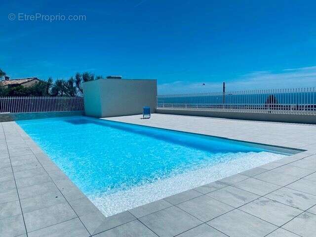 Appartement à VILLENEUVE-LOUBET