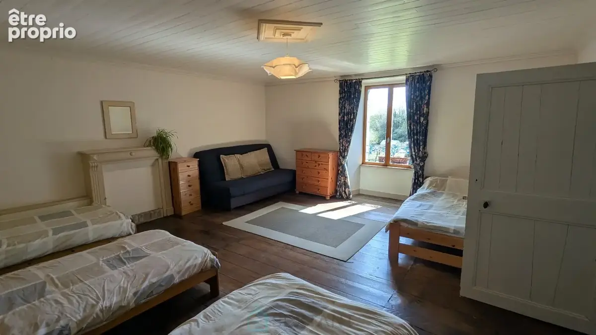 Grande maison en pierres de 265 m²  8 chambres  Fort potentiel d'accueil  Idéal gîte ou grande famille - photo 16