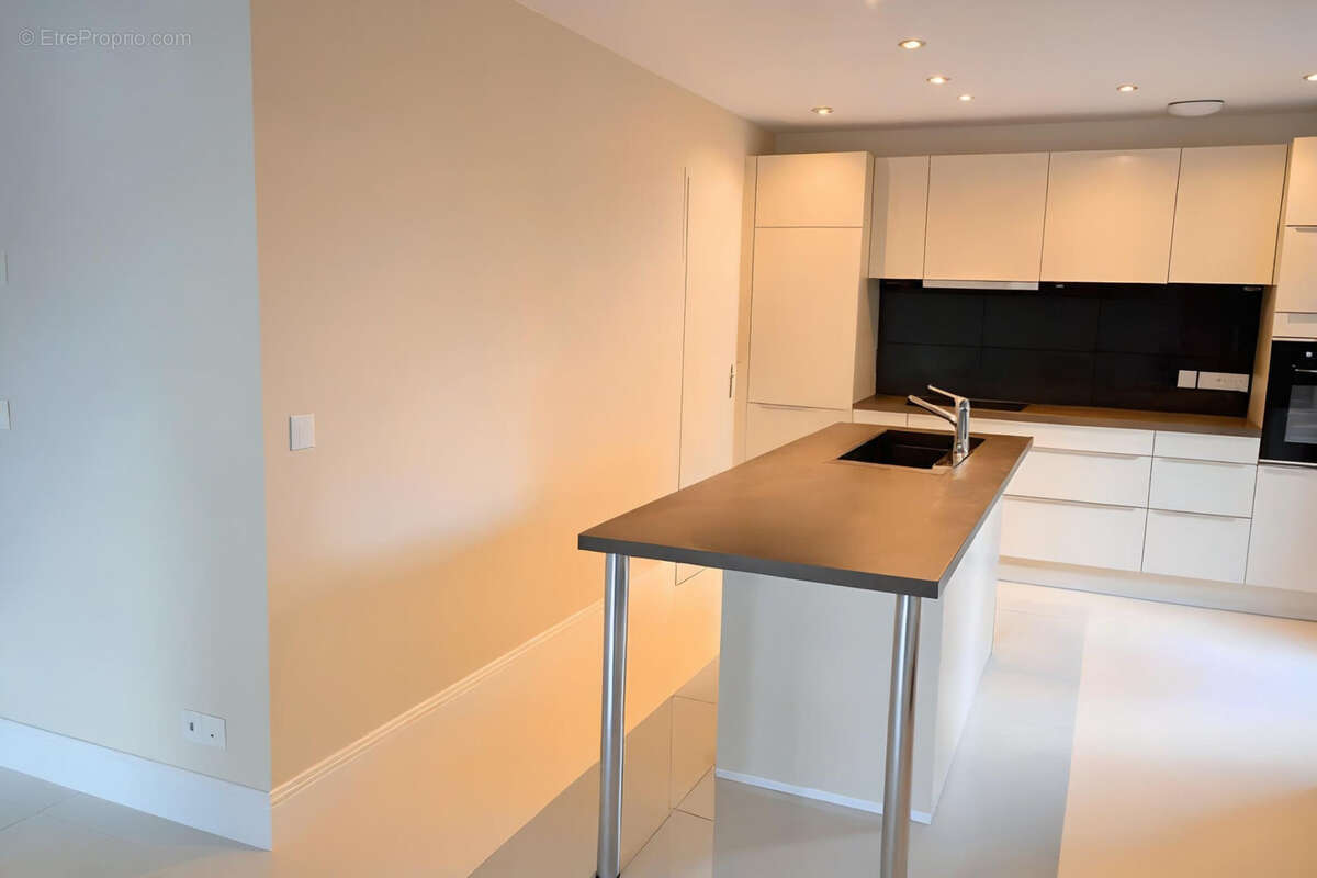 Maison à PREVESSIN-MOENS