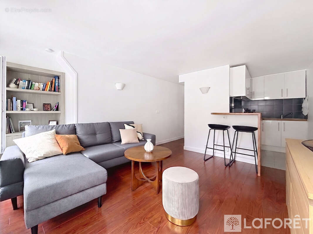 Appartement à PARIS-2E