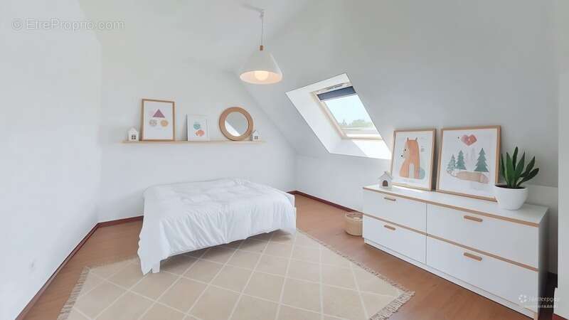 Maison à SENS-DE-BRETAGNE