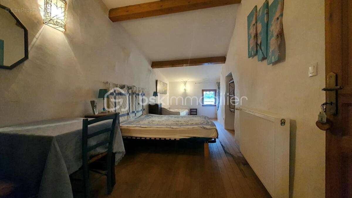 Maison à CUBIERES-SUR-CINOBLE
