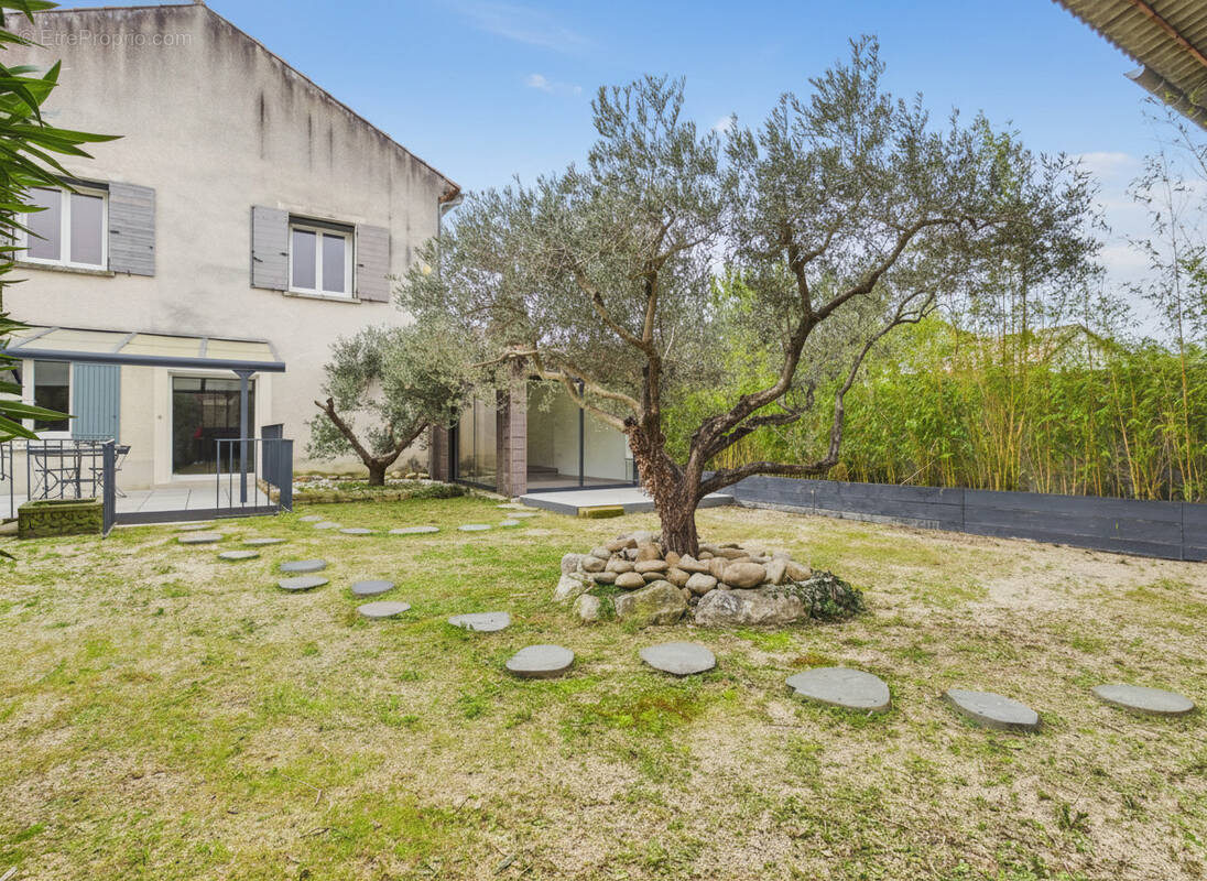 Maison à BEDARRIDES