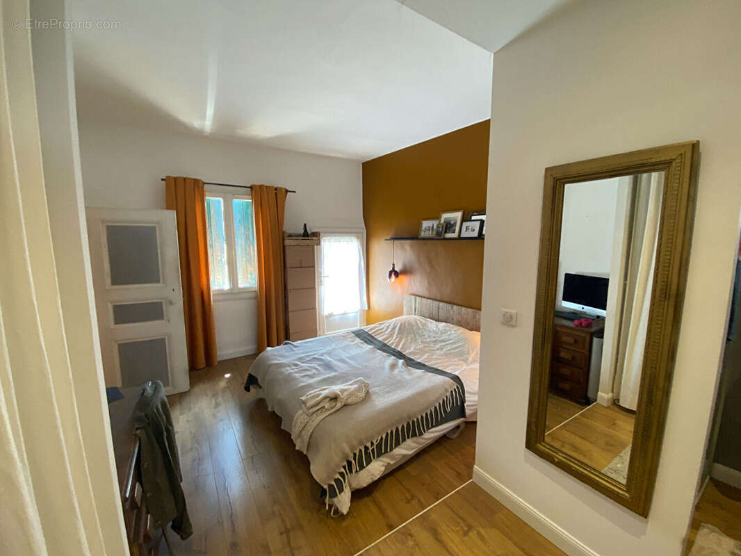 Maison à L'ISLE-SUR-LA-SORGUE