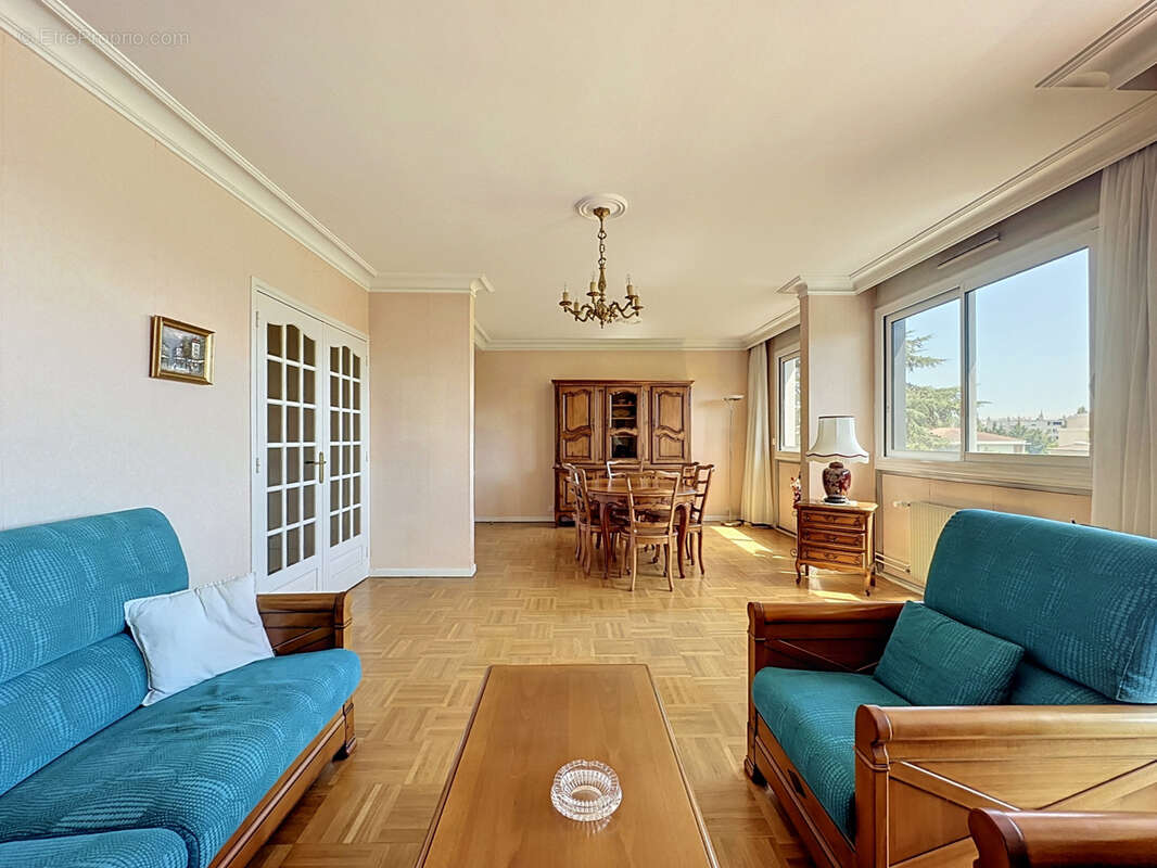 Appartement à LYON-5E