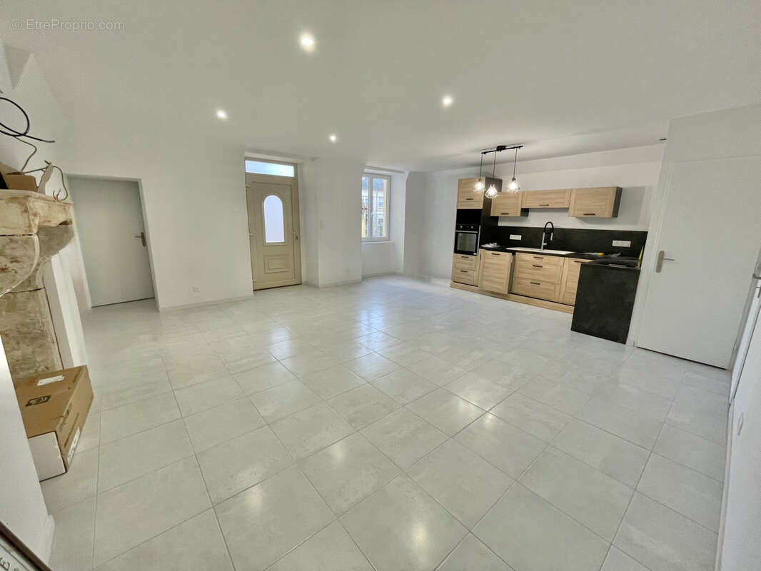 Appartement à THOISSEY