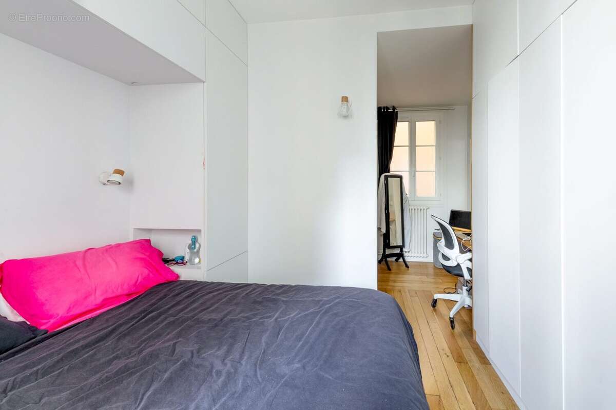 Appartement à PARIS-15E