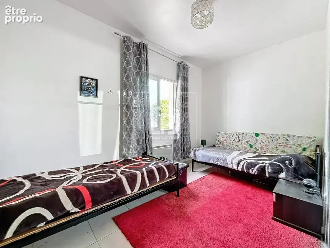 Jolie maison 6 pièces de 121 m² avec garage, sur une parcelle de 596 m² dans un secteur résidentiel et bucolique de Villeneuve T - photo 10