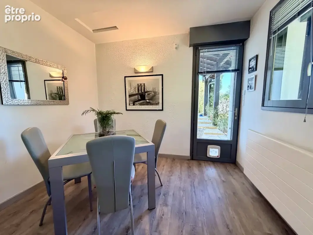 Contemporaine de 163 m² avec piscine sur 2195 m² de terrain - photo 11
