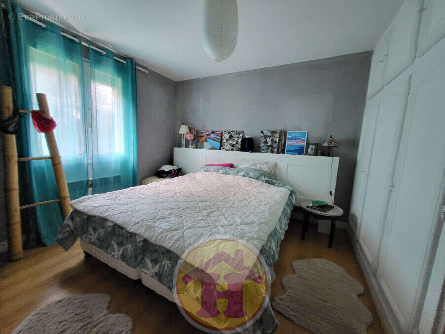 Maison à SAINT-VICTURNIEN