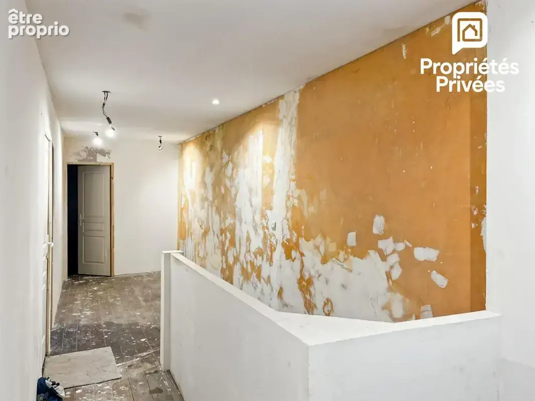 Maison en pierre - 287m2 - 5 chambres - - photo 8