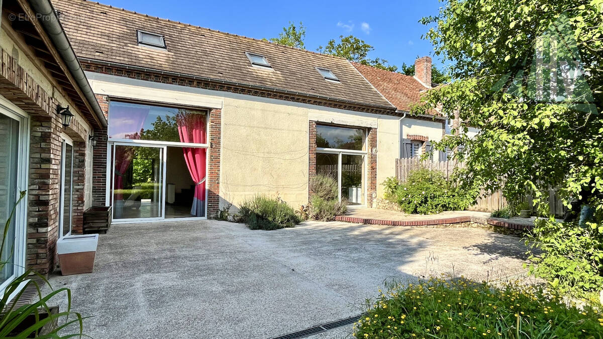 Maison à CHALMAISON