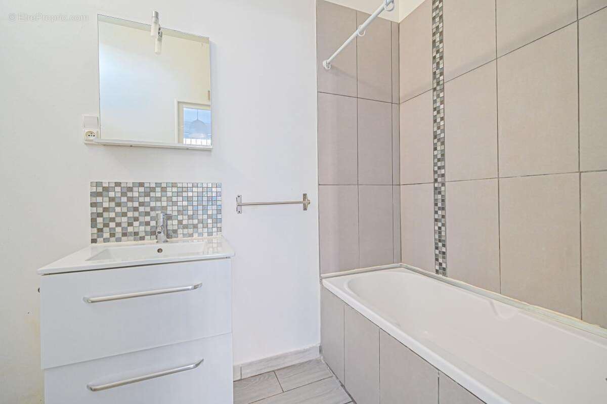 Appartement à COLOMBES