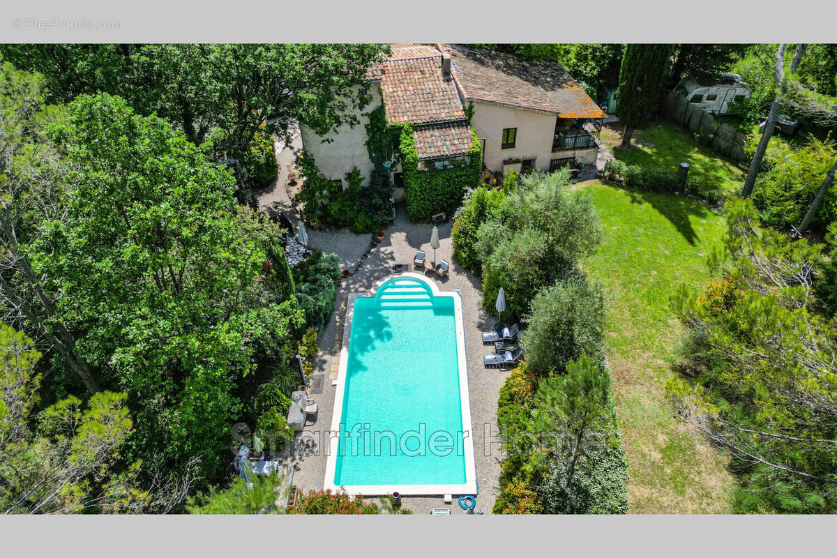 Maison à LORGUES