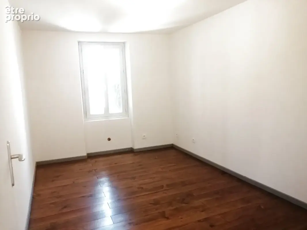 maison d'habitation spacieuse idéal pour petite famille , rénovation de qualité,  quartier calme - photo 11