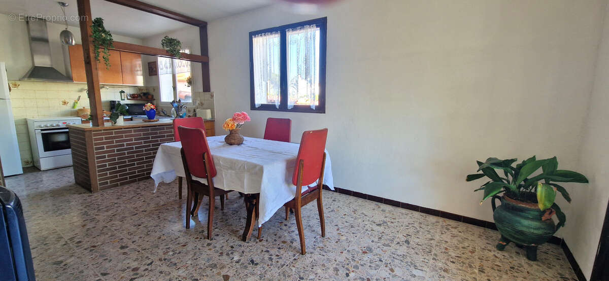 Cabestany -  proche médipôle -  villa  familiale sur 3 faces avec jardin et garage - photo 4