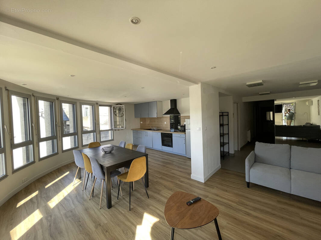 Appartement à SABLE-SUR-SARTHE