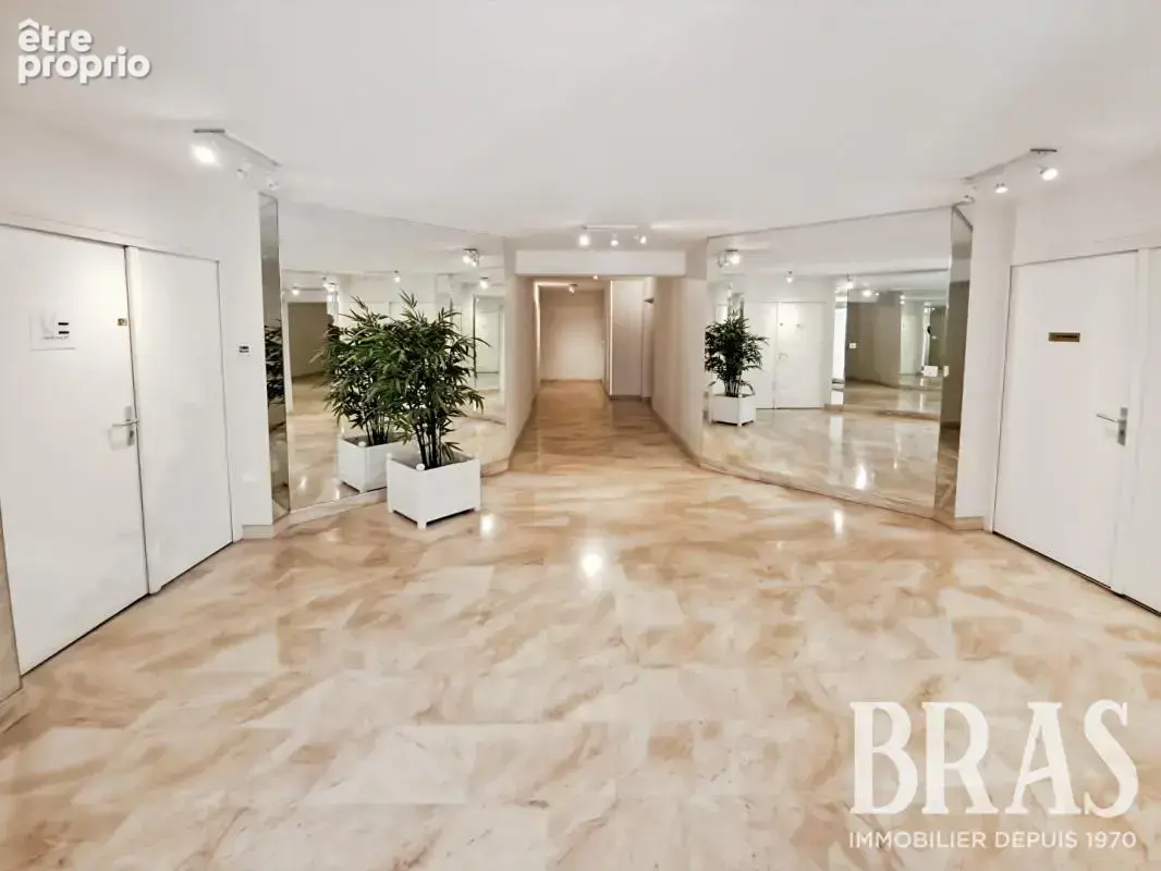 Avenue Camus, appartement avec double garage - photo 11