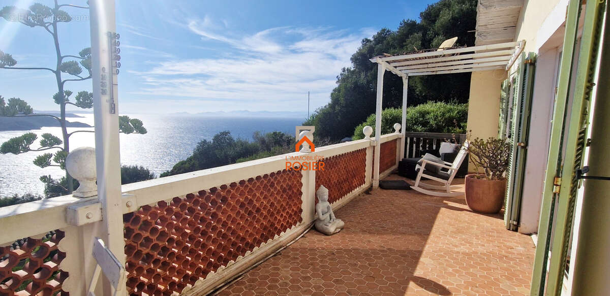 Maison à HYERES
