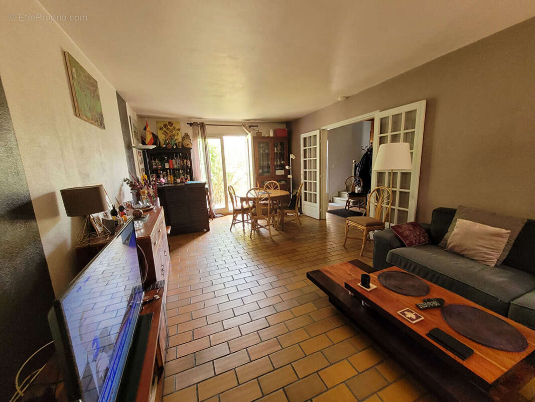 Maison à VILLENEUVE-LA-GARENNE