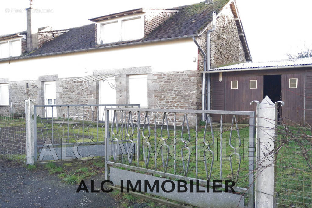 Maison à SAINT-PIERRE-DES-NIDS