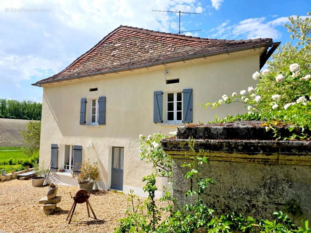 Maison à VERTEILLAC