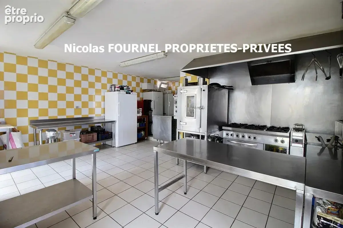 **EXCLUSIVITE** Tarentaise 42660 Propriété en pierres comprenant en rez de chaussée une ancienne auberge de 144m² (possibilité d - photo 11