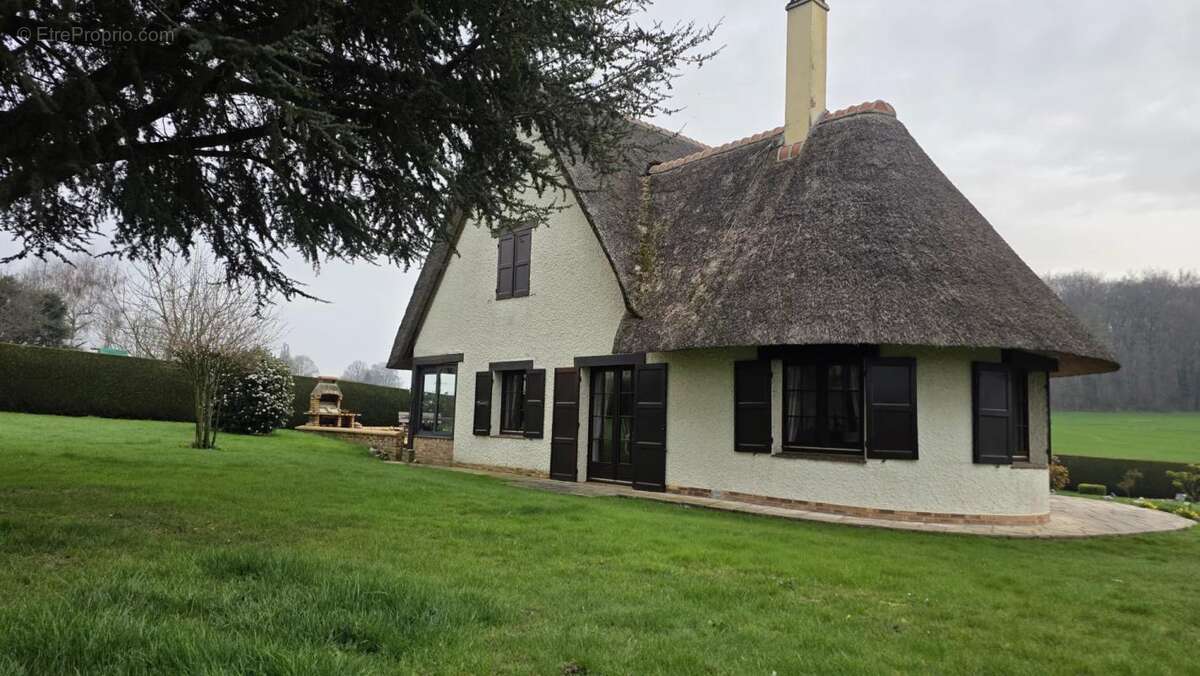 Maison à MILLY-SUR-THERAIN