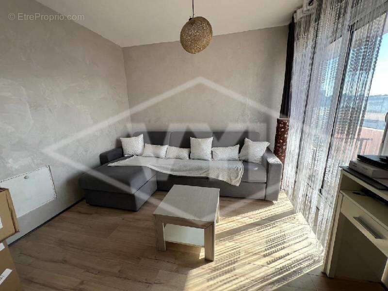 Appartement à EPINAY-SOUS-SENART