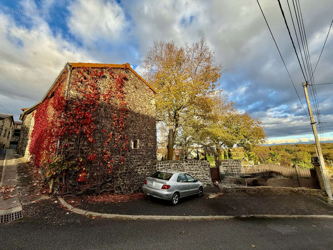 Maison à BERGONNE