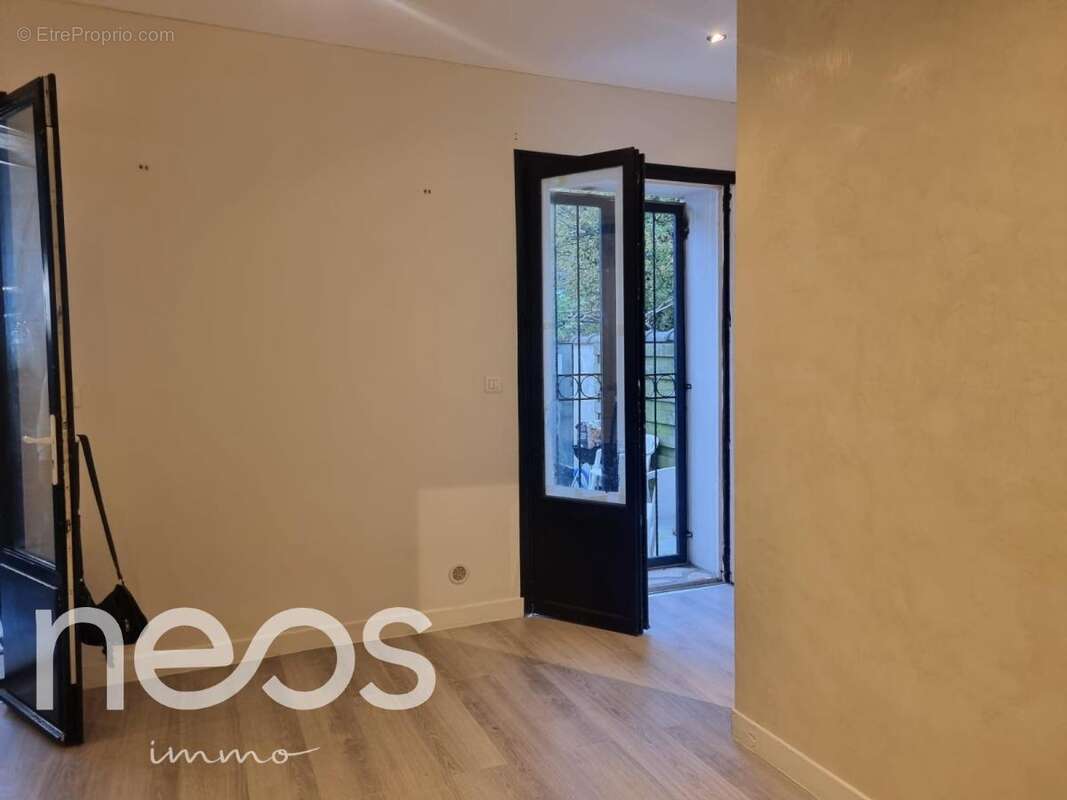 Appartement à SAINT-MAUR-DES-FOSSES