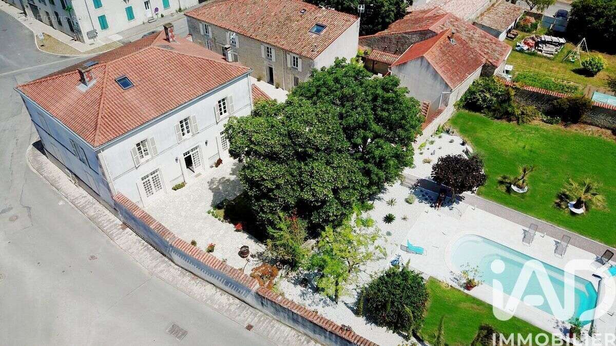 Photo 3 - Maison à SAINT-SAUVEUR-D'AUNIS