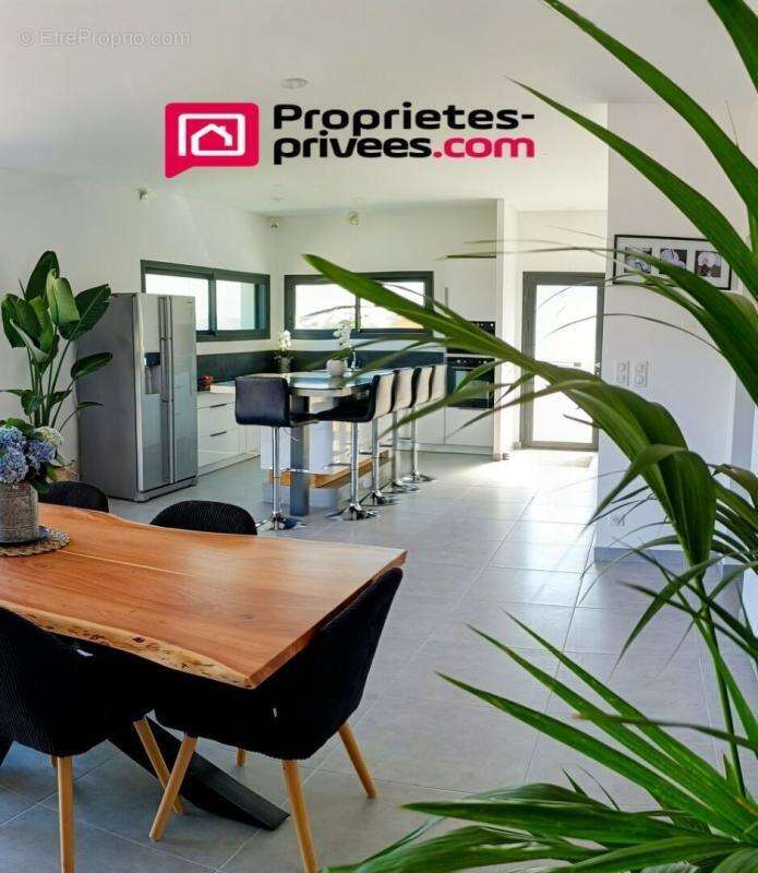 Maison à TRANS-EN-PROVENCE