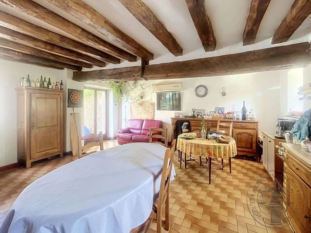 Maison à EPERNON