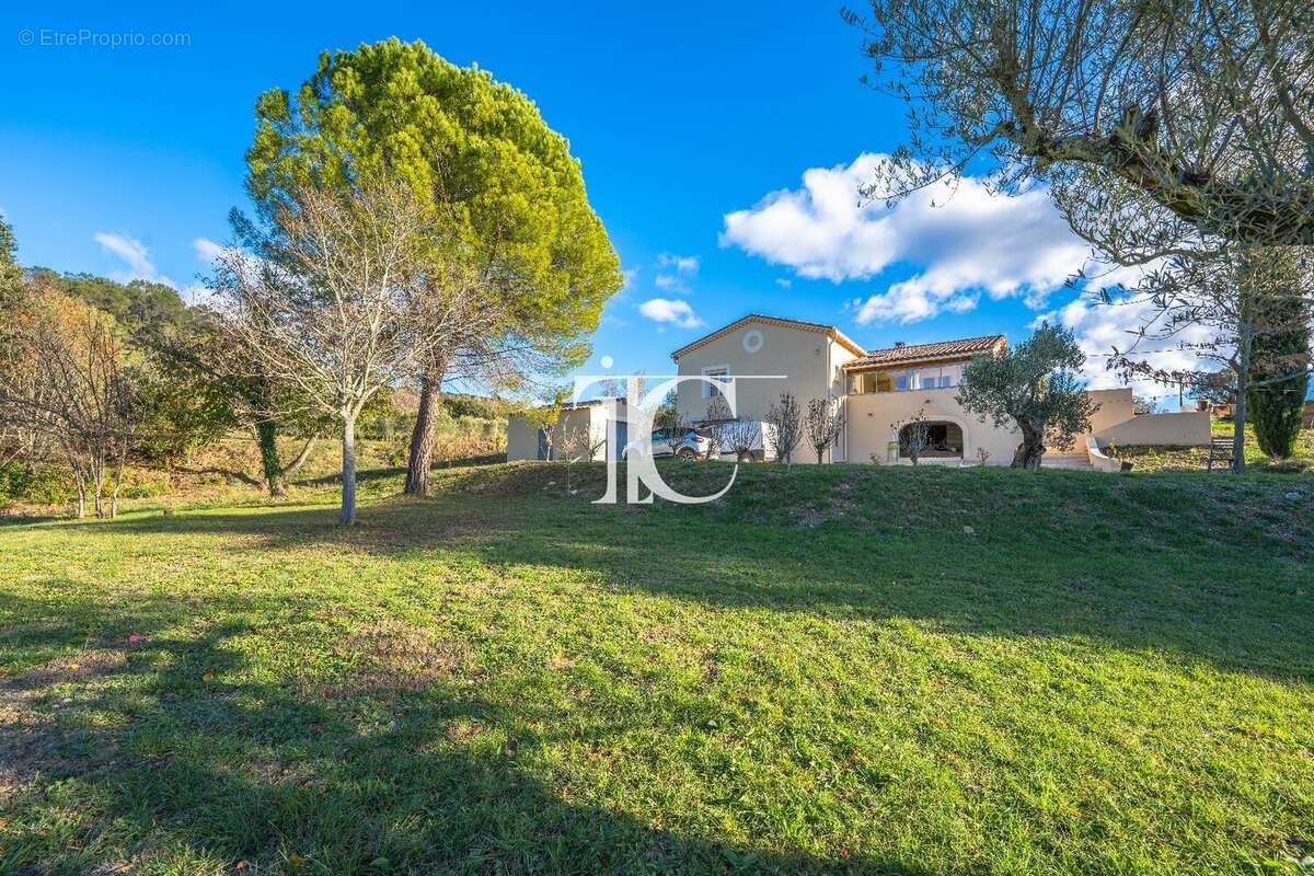 Maison à SAINT-ANDRE-DE-CRUZIERES