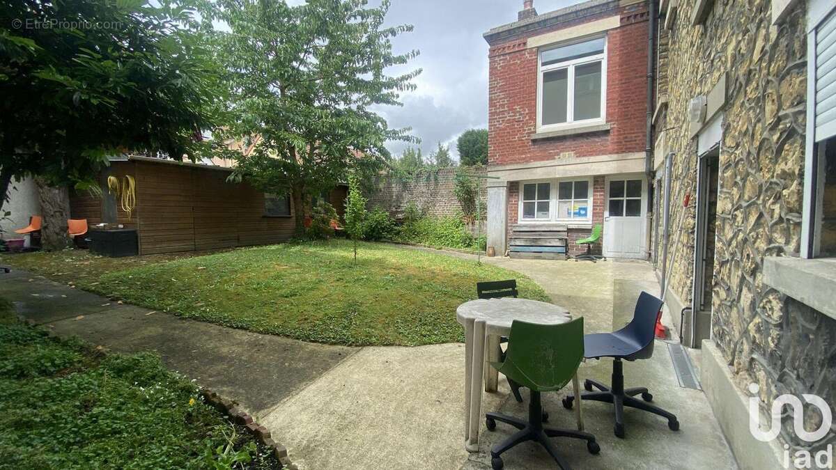 Photo 3 - Commerce à AMIENS