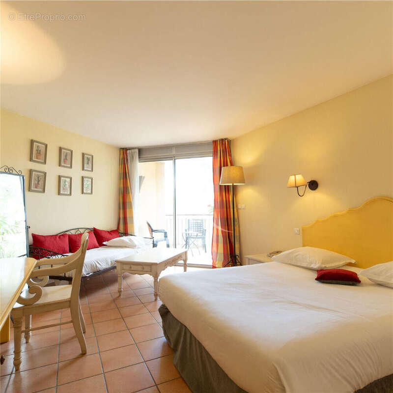 A VENDRE POUR INVEST LMNP TOURISME: Appartement 3 pièce(s) 40.70 m2 situé à Avignon  (84000) - photo 2
