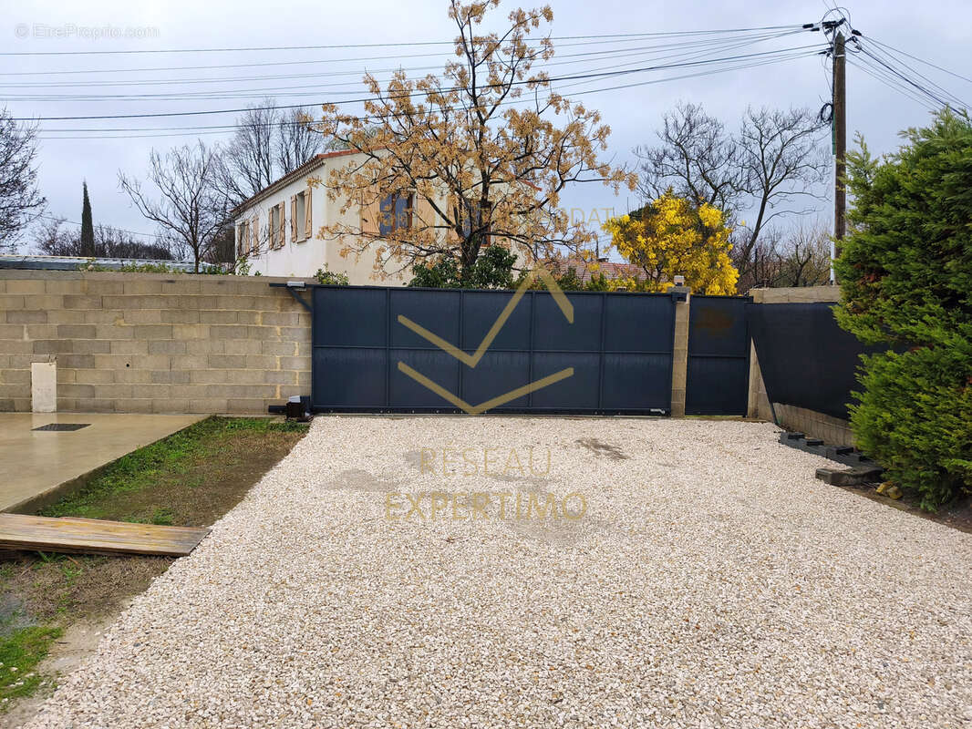 Maison renovee de plain pied quartier recherche proche de la ville - photo 21