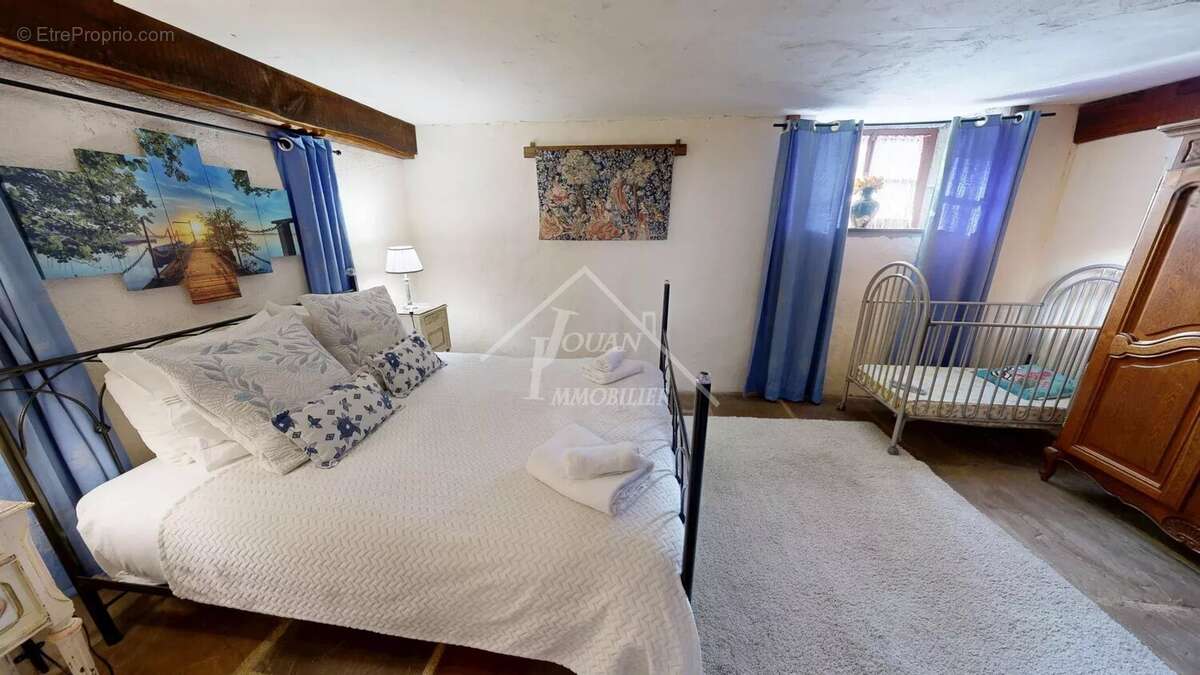 Maison à GOUTTIERES