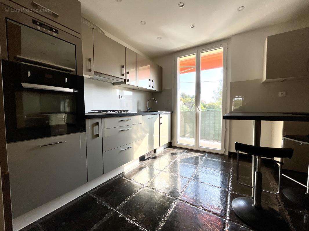 Appartement à MARSEILLE-14E