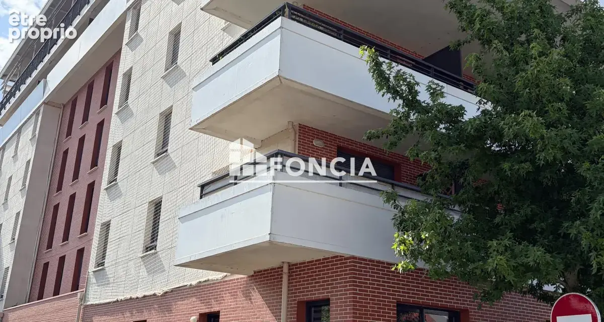 F3 aux normes PMR, avec terrasse et stationnement double - photo 2