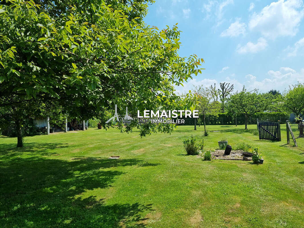 Maison à SAINT-PIERRE-DU-VAL