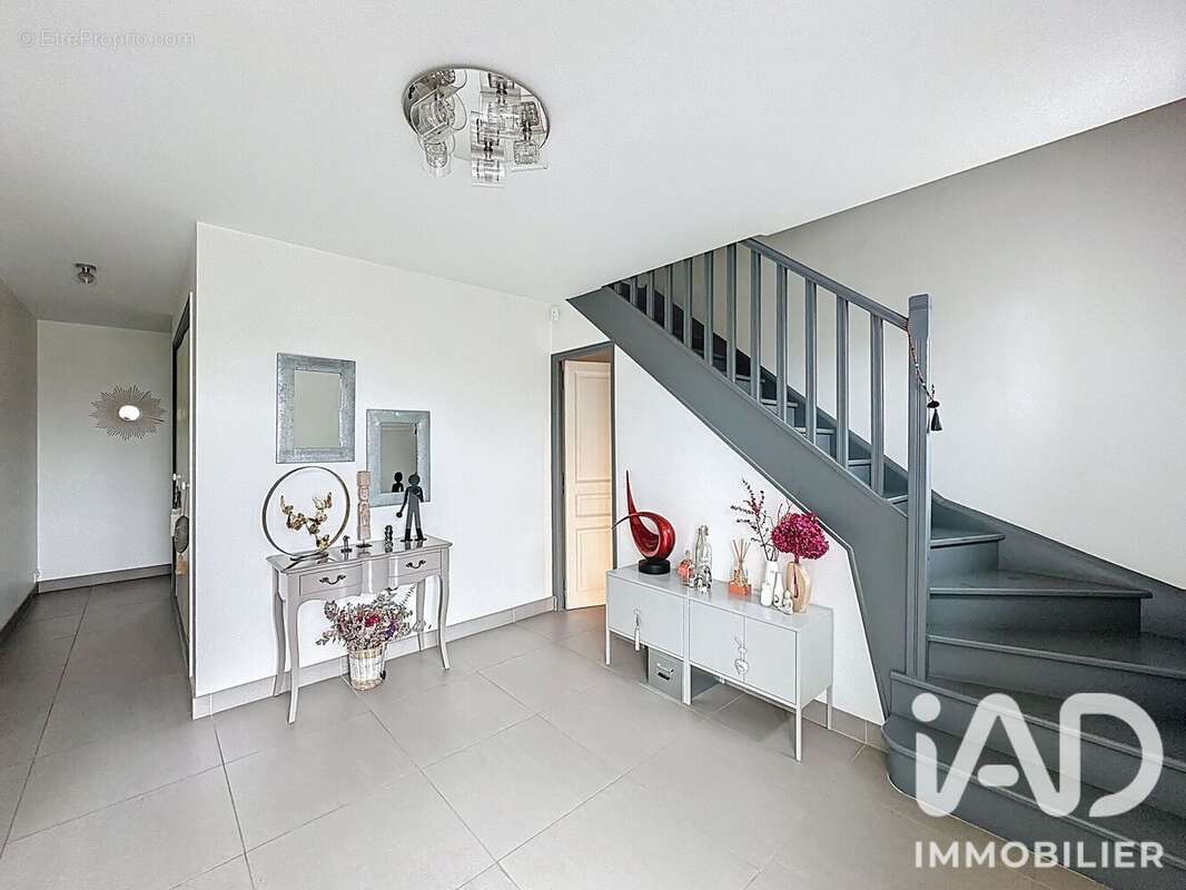 Maison 144 m² à Nanterre  - photo 9