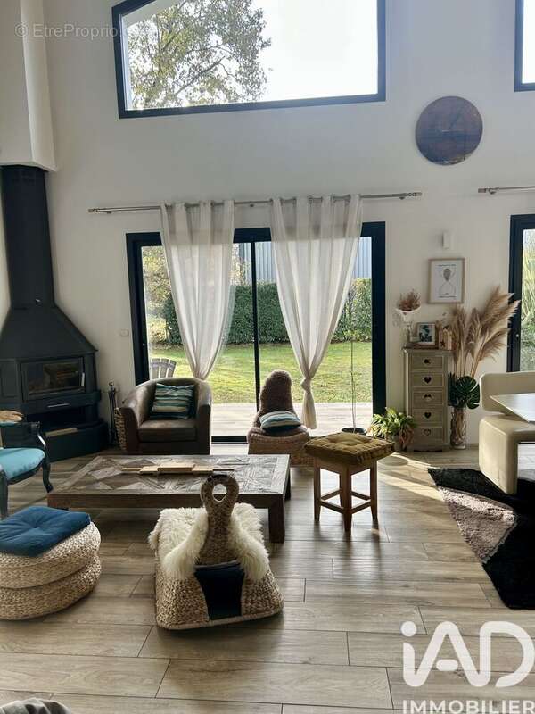 Photo 9 - Maison à SAUBION