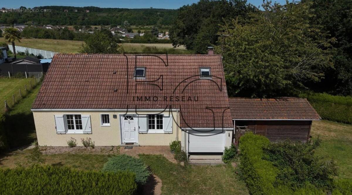 Maison à SAINT-LUBIN-DES-JONCHERETS