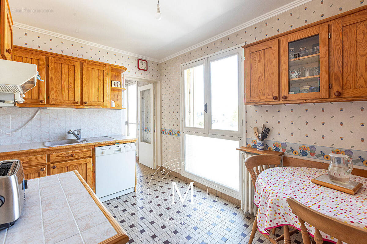 Appartement à MONTROUGE