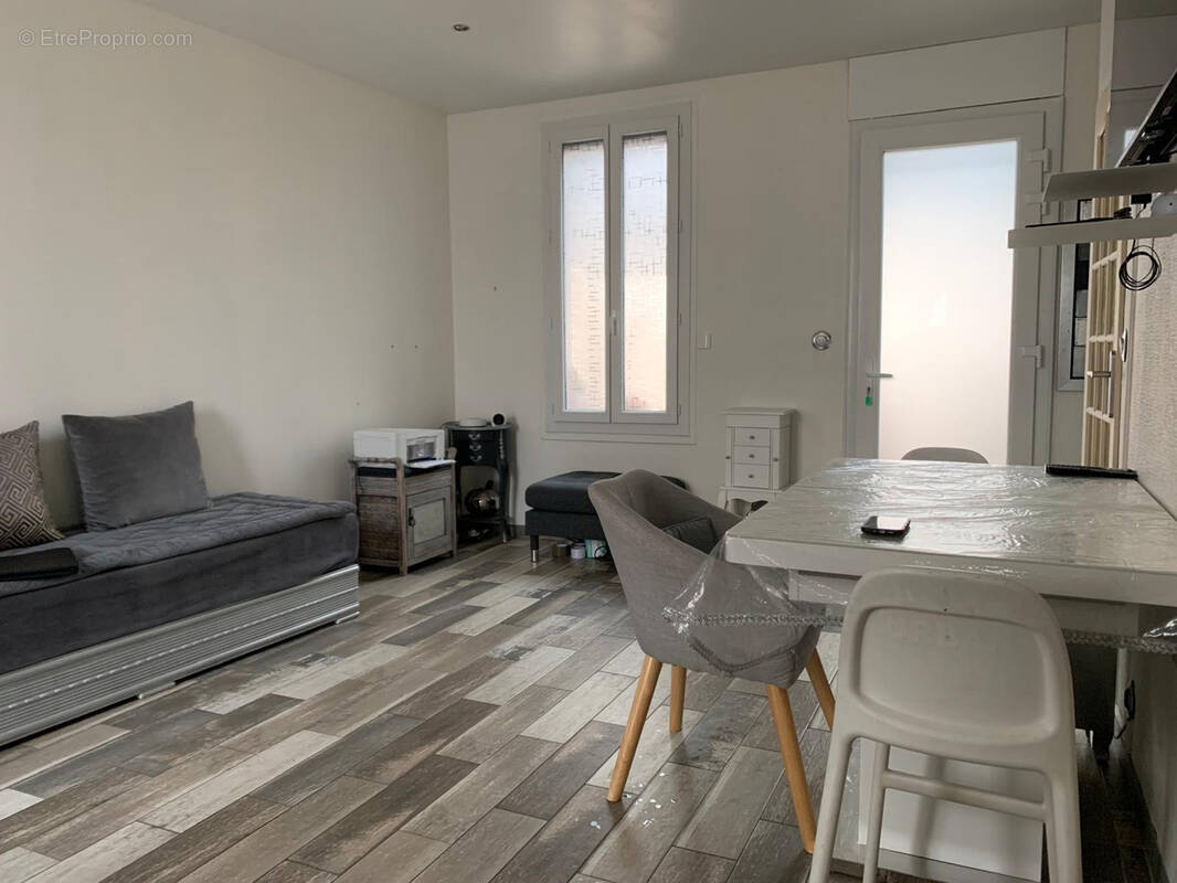 Maison à LES MUREAUX