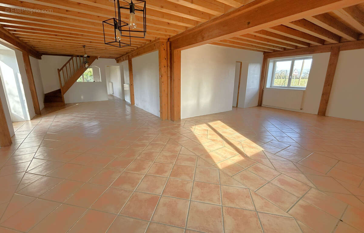 Maison à CHATILLON-SUR-CHALARONNE